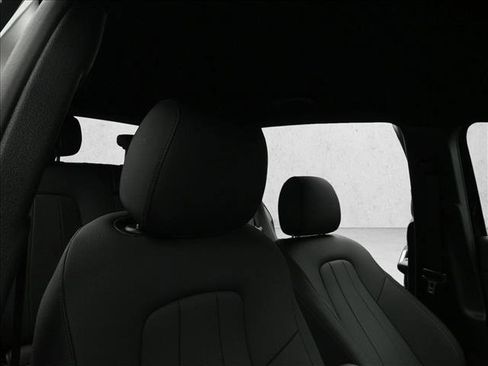 Certified 2025 Mercedes-Benz GLB 250 4MATIC image 28