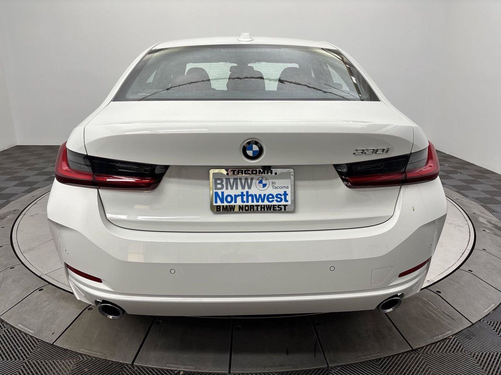New 2026 BMW 330i Sedan w/ Convenience Package RWD image 15