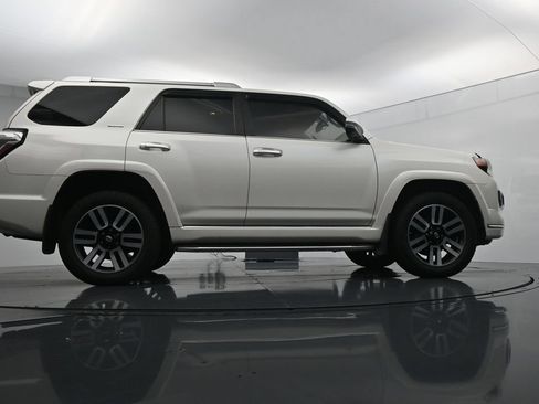 Used 2017 Toyota 4Runner Limited AWD/4WD image 34
