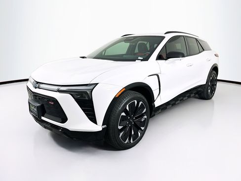 Used 2024 Chevrolet Blazer EV RS AWD/4WD image 3