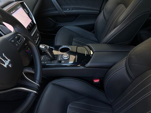 Used 2023 Maserati Ghibli Modena Q4 image 28