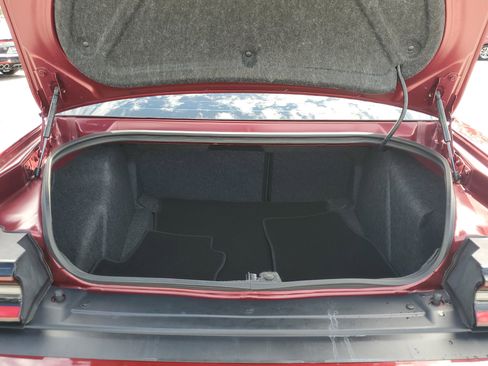 Used 2022 Dodge Challenger R/T Scat Pack w/ Shaker Package image 11