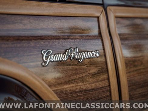 Used 1991 Jeep Grand Wagoneer image 22