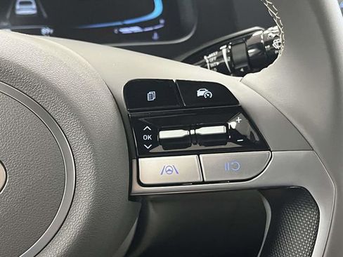 Used 2025 Hyundai Elantra Sport w/ Cargo Package FWD image 27