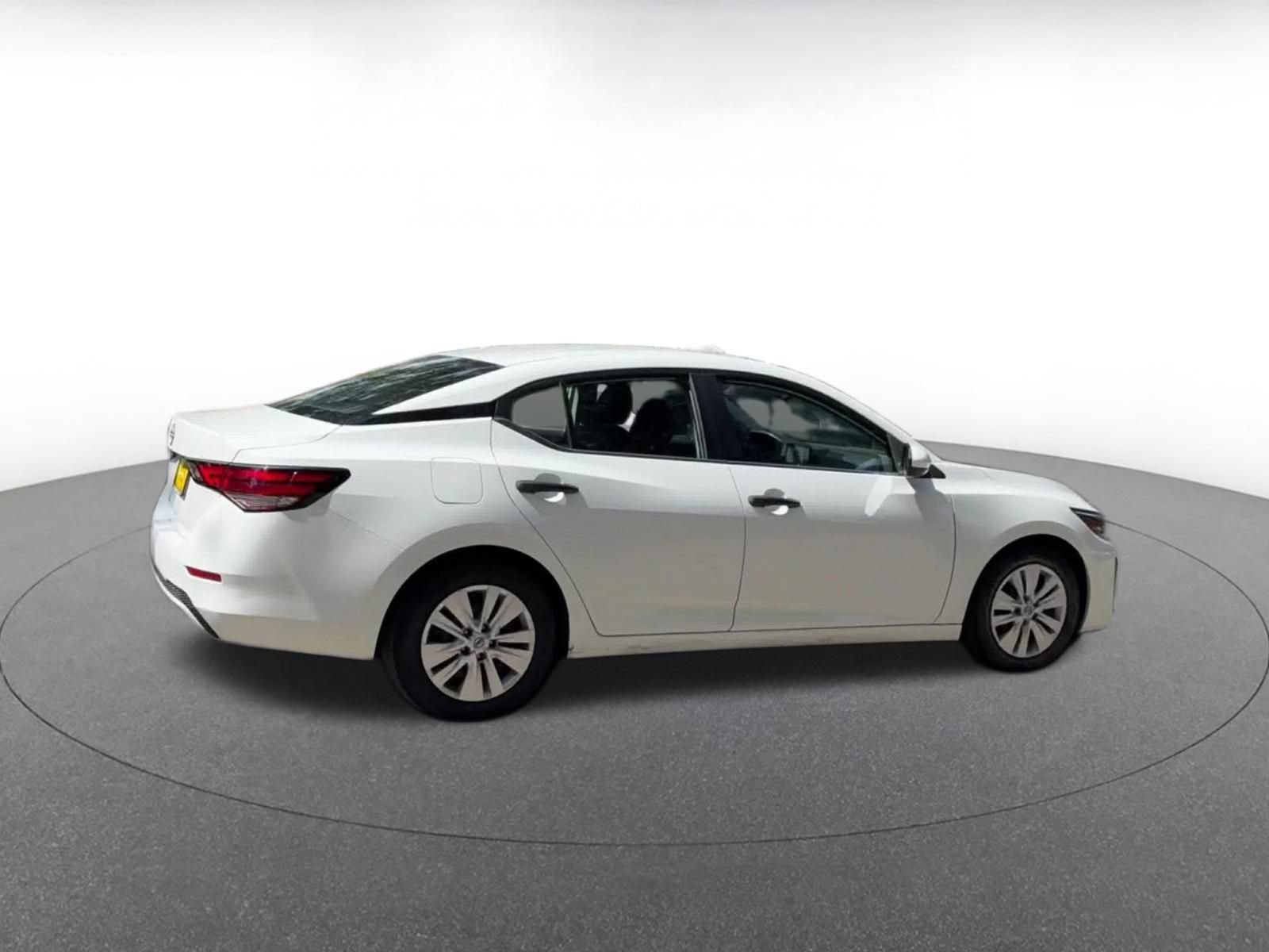 Used 2025 Nissan Sentra S FWD image 14