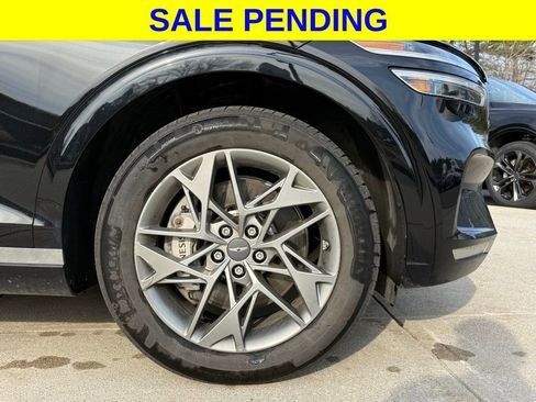 Used 2024 Genesis GV70 2.5T w/ Advanced Package AWD/4WD image 8