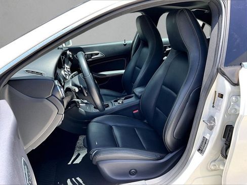 Used 2019 Mercedes-Benz CLA 250 image 27