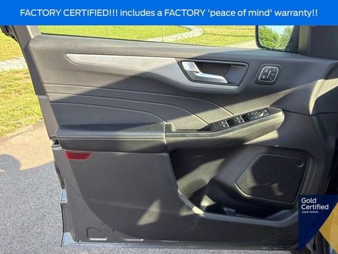 Certified 2025 Ford Escape Platinum AWD/4WD image 23
