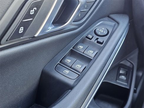 Used 2025 BMW 330i Sedan image 15