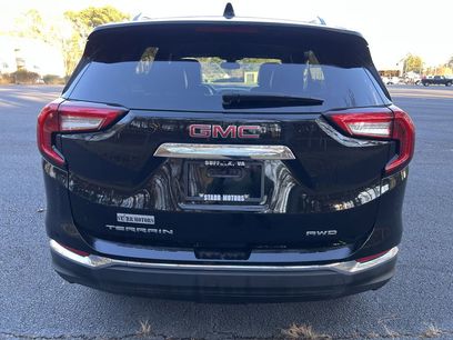 Used 2024 GMC Terrain SLT
