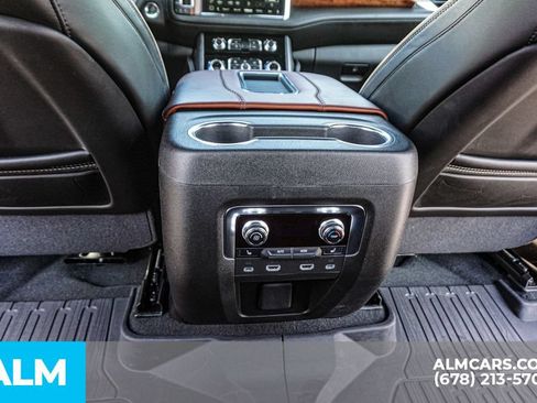 Used 2024 GMC Yukon Denali Ultimate AWD/4WD image 33