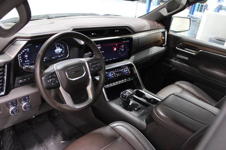 Used 2023 GMC Sierra 1500 Denali w/ Denali Reserve Package AWD/4WD image 47
