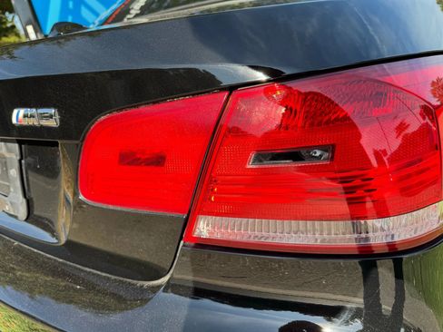 Used 2010 BMW M3 Convertible 2D image 7