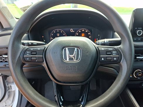 Certified 2023 Honda Accord EX image 25