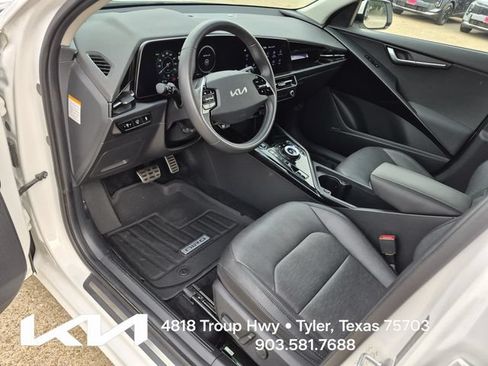 Used 2023 Kia Niro Wave FWD image 20