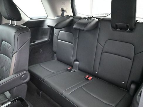 New 2026 Nissan Pathfinder Platinum image 33