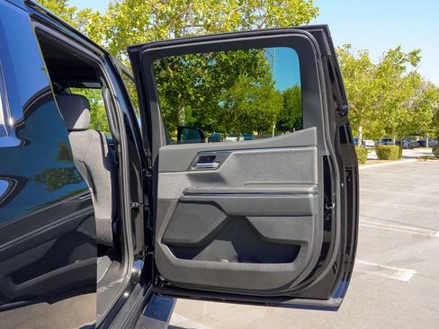 Used 2026 GMC Sierra EV Elevation image 18