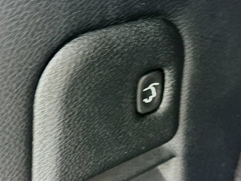 Used 2017 Jeep Grand Cherokee Limited AWD/4WD image 13