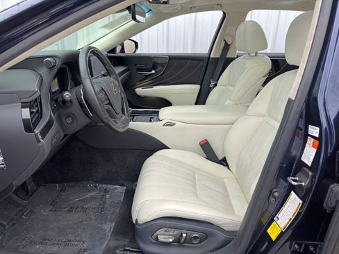 Used 2022 Lexus LS 500 image 17