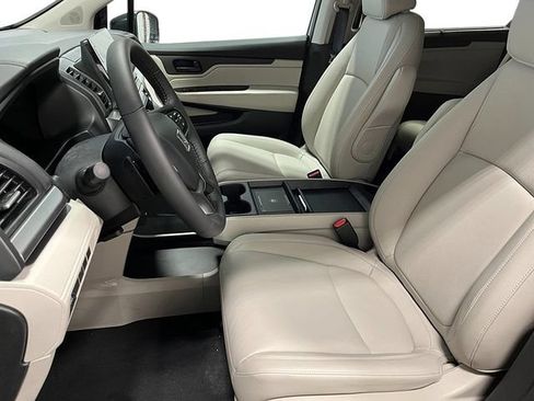 New 2026 Honda Odyssey EX-L image 8