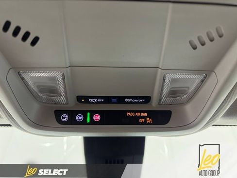 Used 2024 Chevrolet Equinox LT FWD image 28