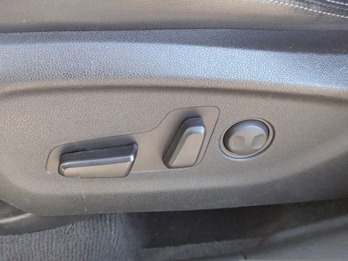 Used 2016 Kia Sorento EX w/ EX Premium Package image 21