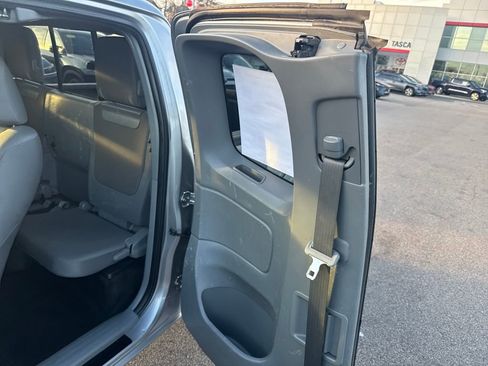 Used 2015 Toyota Tacoma 4x4 Access Cab V6 image 18