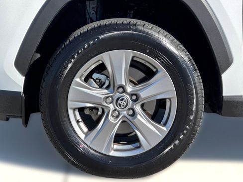 Used 2025 Toyota RAV4 XLE image 10