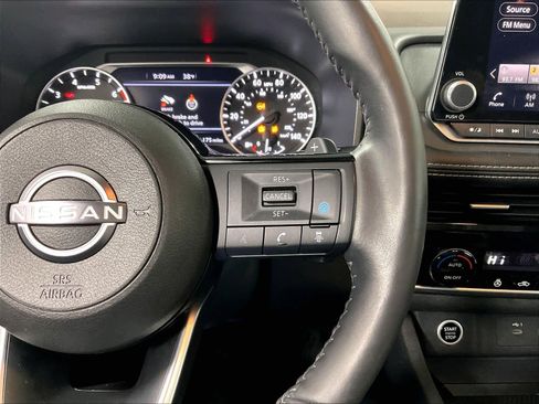 Certified 2023 Nissan Rogue SV w/ SV Premium Package image 24