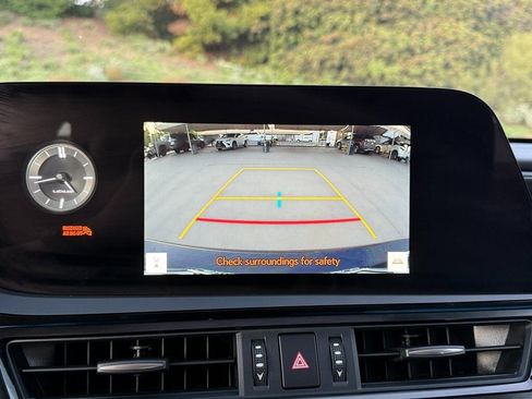 Certified 2025 Lexus ES 350 image 14