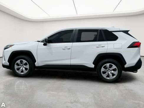 Used 2024 Toyota RAV4 LE FWD image 3