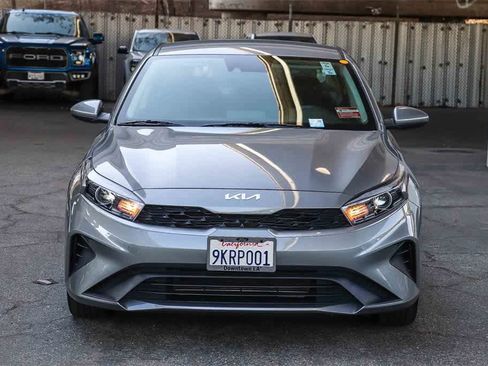 Used 2024 Kia Forte LXS image 2