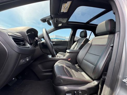 Used 2023 Chevrolet Equinox RS w/ RS Leather Package FWD image 16