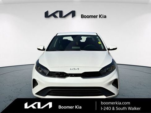 Certified 2023 Kia Forte LXS w/ LXS Technology Package image 2