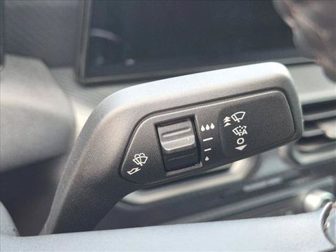 Used 2024 Ford Mustang Coupe RWD image 7