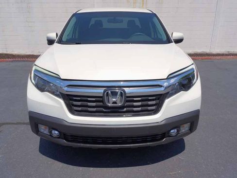 Used 2017 Honda Ridgeline RTL-T image 3