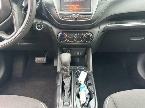 Used 2023 Chevrolet TrailBlazer LT FWD image 22