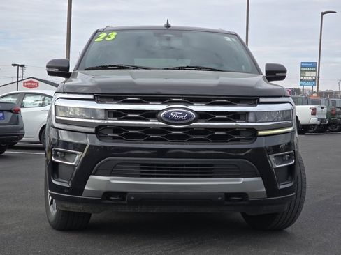 Used 2023 Ford Expedition Limited image 11