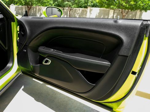 Used 2015 Dodge Challenger R/T Plus RWD image 38