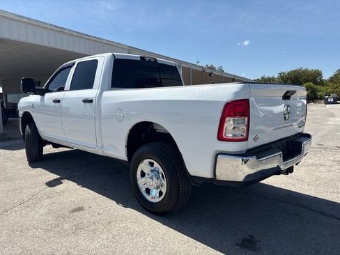 Used 2024 RAM 3500 Tradesman w/ Chrome Appearance Group AWD/4WD image 3