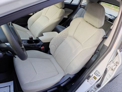 Used 2022 Subaru Impreza 2.0i Premium AWD/4WD image 12
