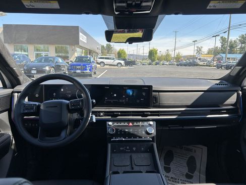 Certified 2024 Hyundai Santa Fe Calligraphy image 9