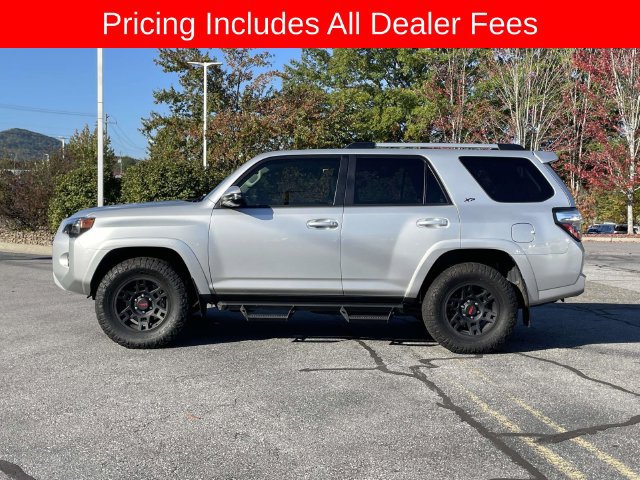Certified 2024 Toyota 4Runner SR5 Premium w/ Moonroof Package AWD/4WD image 2