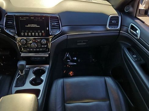 Used 2019 Jeep Grand Cherokee Limited image 10