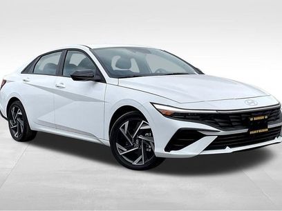 New 2025 Hyundai Elantra SEL