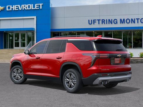 New 2026 Chevrolet Traverse LT w/ Driver Confidence Package FWD image 3