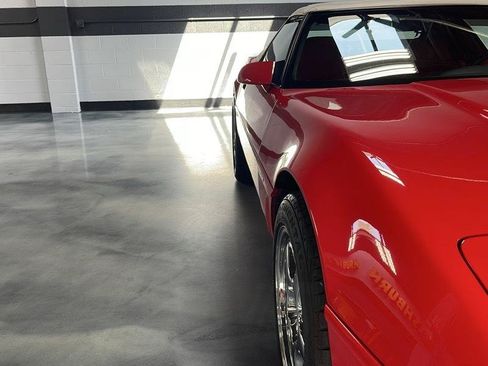 Used 1996 Chevrolet Corvette Convertible RWD image 7