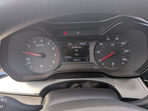 Used 2025 Chevrolet Trax LS FWD image 16