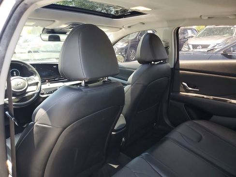 Used 2022 Hyundai Elantra Limited w/ Cargo Package FWD image 14