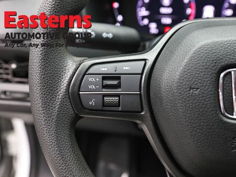 Used 2023 Honda Accord LX image 14